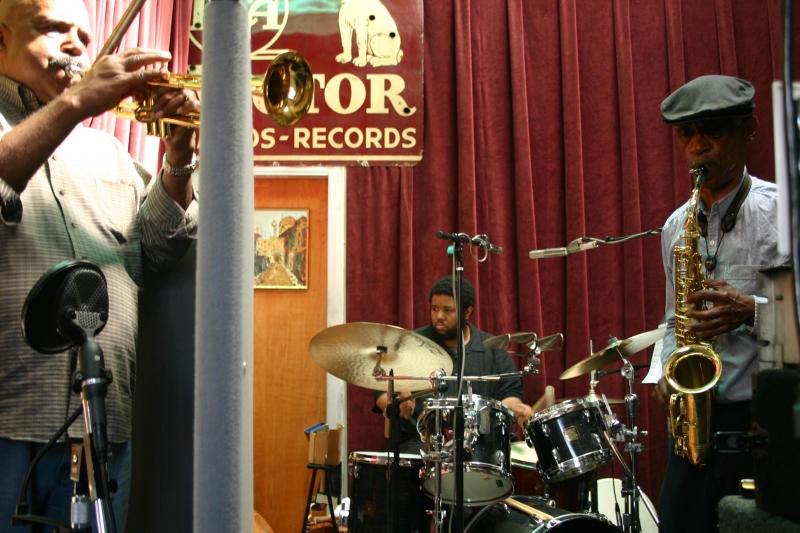 Hugh Ragin (left) with Tyshawn Sorey (middle) and Roscoe Mitchell (right).